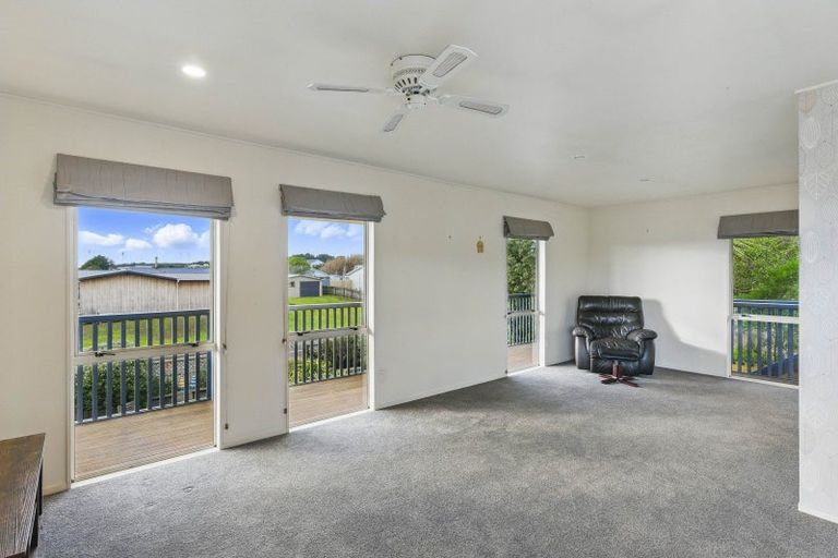 Photo of property in 9 Takitimu Street, Waitarere Beach, Levin, 5510