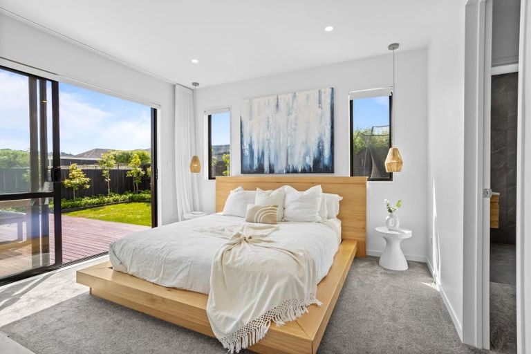 Photo of property in 11 Cutfield Lane, Kumeu, 0810