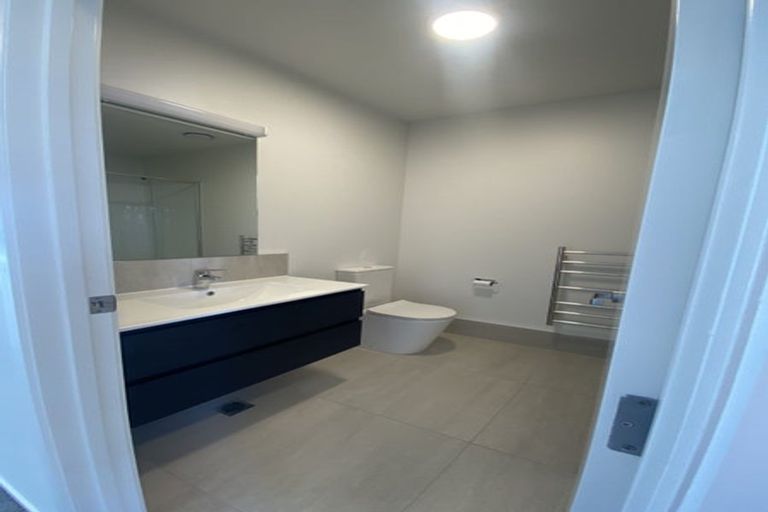 Photo of property in 23/11 Carlos Drive, Flat Bush, Auckland, 2016