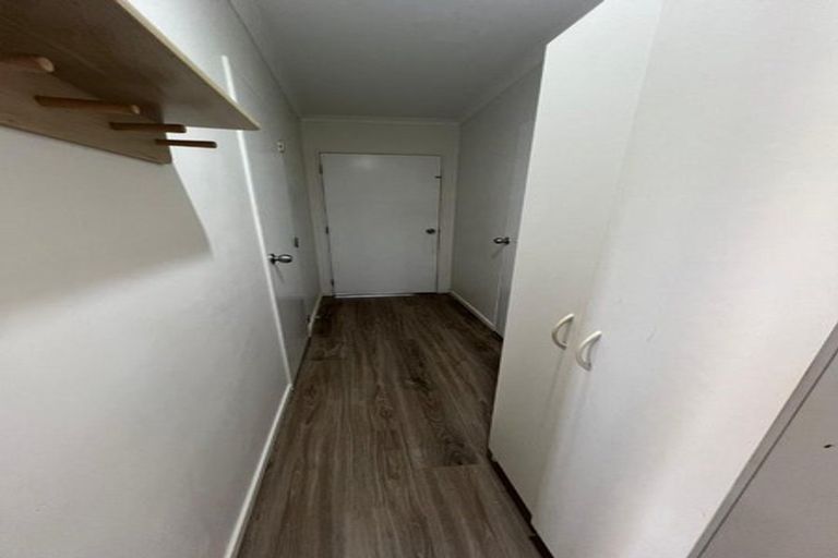 Photo of property in 9 Neesons Way, Glendene, Auckland, 0602