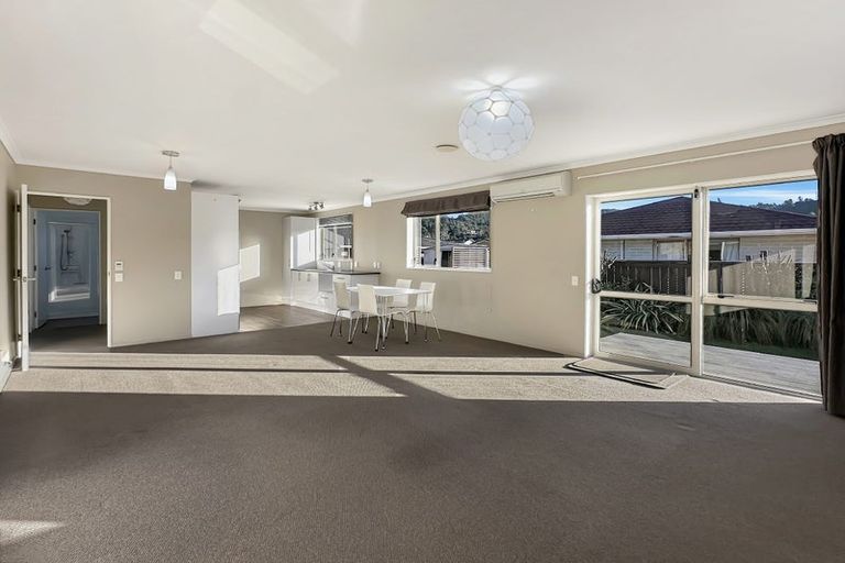 Photo of property in 2/34 Montgomery Street, Stokes Valley, Lower Hutt, 5019