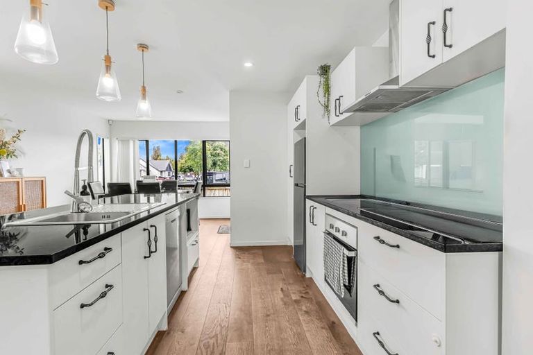 Photo of property in 17 Kotuku Crescent, Takanini, 2112