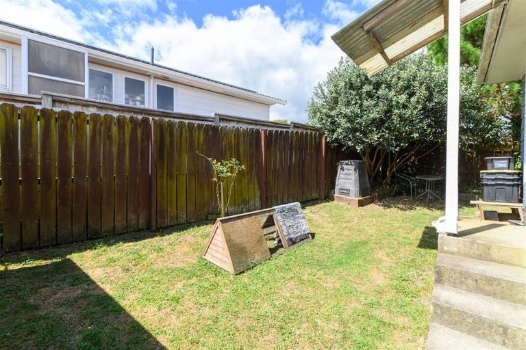 Photo of property in 10 Hillman Place, Ranui, Auckland, 0612