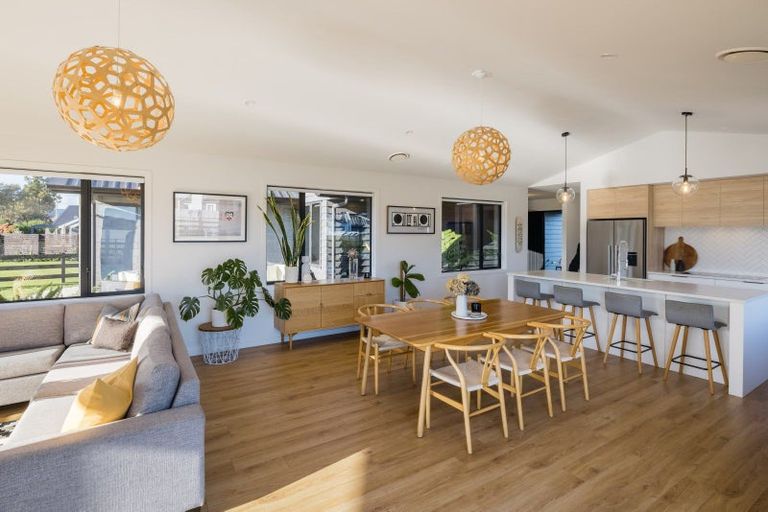 Photo of property in 49 Mike Smith Drive, Cambridge, 3434