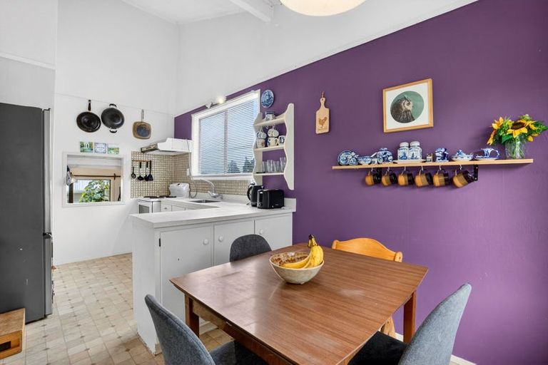 Photo of property in 2/39 Brunton Place, Glenfield, Auckland, 0629
