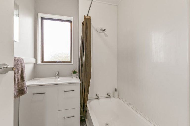 Photo of property in 28 Perth Street, Levin, 5510