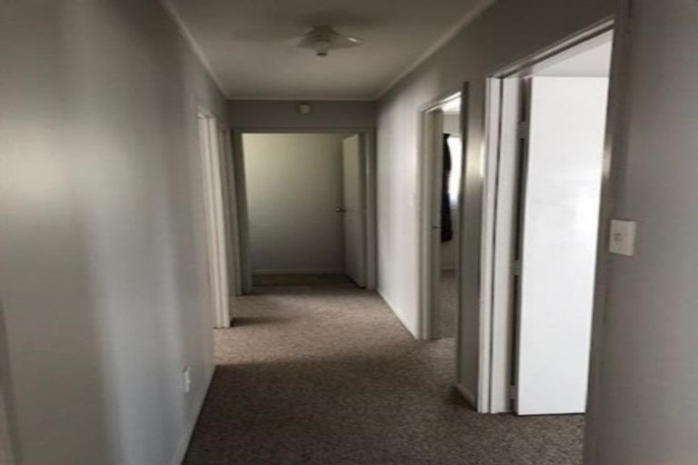 Photo of property in 30 Eddowes Street, Manurewa, Auckland, 2102