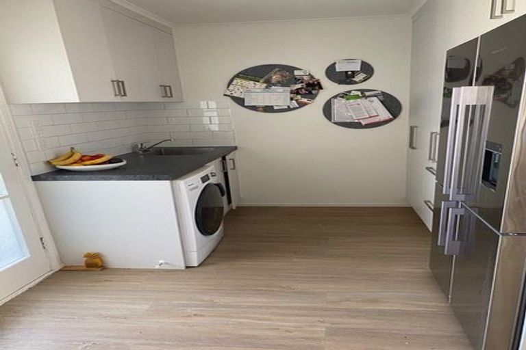 Photo of property in 14 Upham Street, Havelock North, 4130