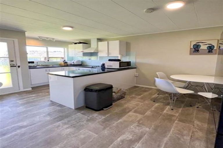 Photo of property in 10f1 Petherick Crescent, Johnsonville, Wellington, 6037