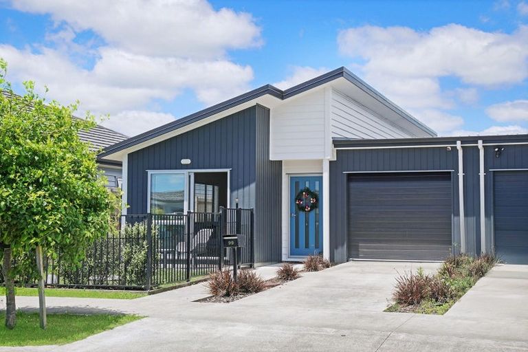 Photo of property in 99 Kuaka Drive, Takanini, 2112