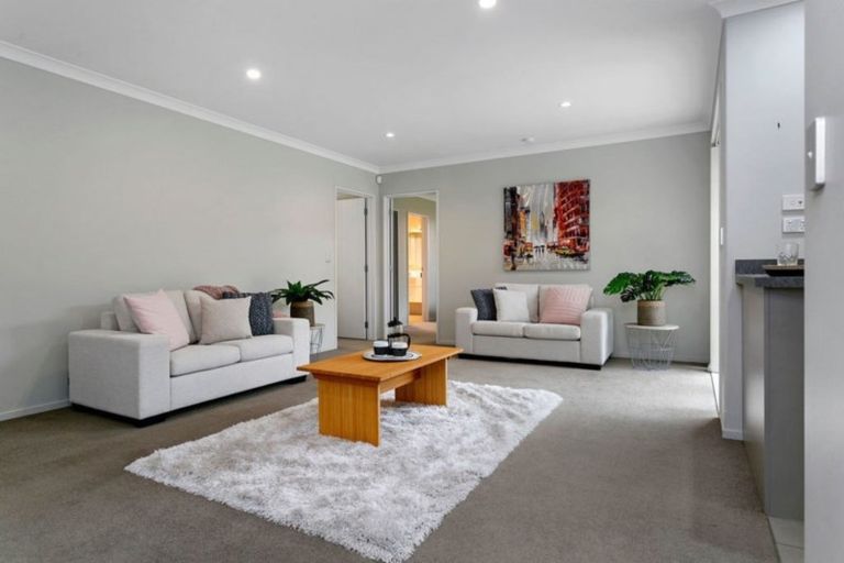 Photo of property in 16 Jasmine Place, Cambridge, 3434