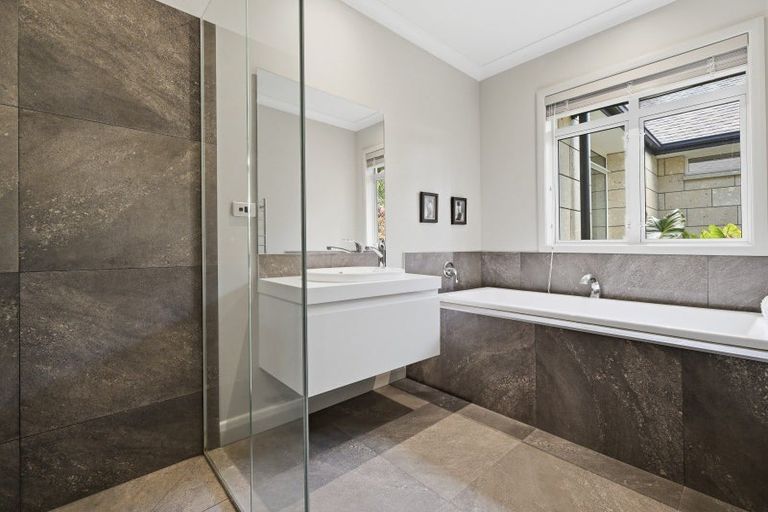 Photo of property in 18 Jarrah Park Drive, Pyes Pa, Tauranga, 3112