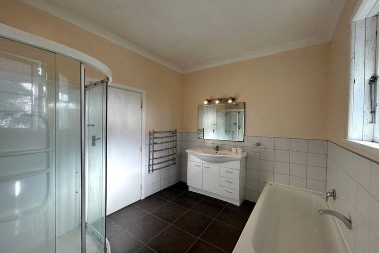 Photo of property in 1406 Woodstock Avenue, Mayfair, Hastings, 4122