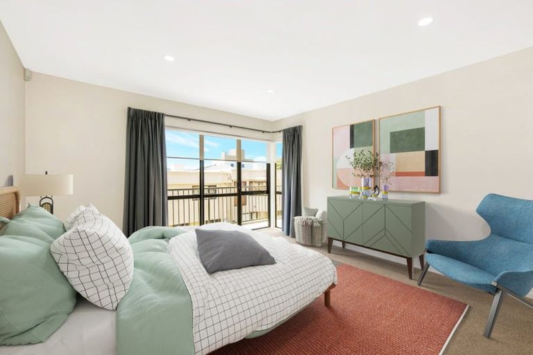Photo of property in 10/22u Oriental Terrace, Oriental Bay, Wellington, 6011