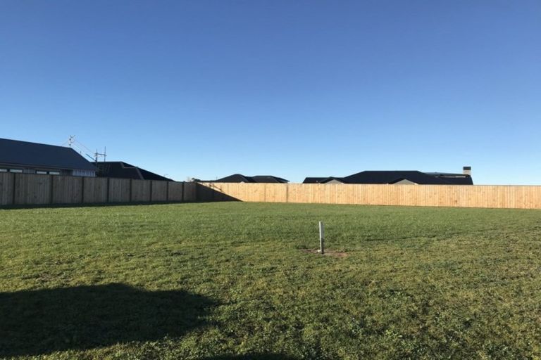 Photo of property in 27 Chatsworth Avenue, Rangiora, 7400