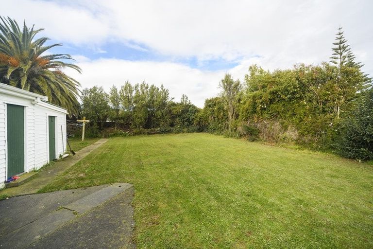 Photo of property in 16 Ronberg Street, Highbury, Palmerston North, 4412