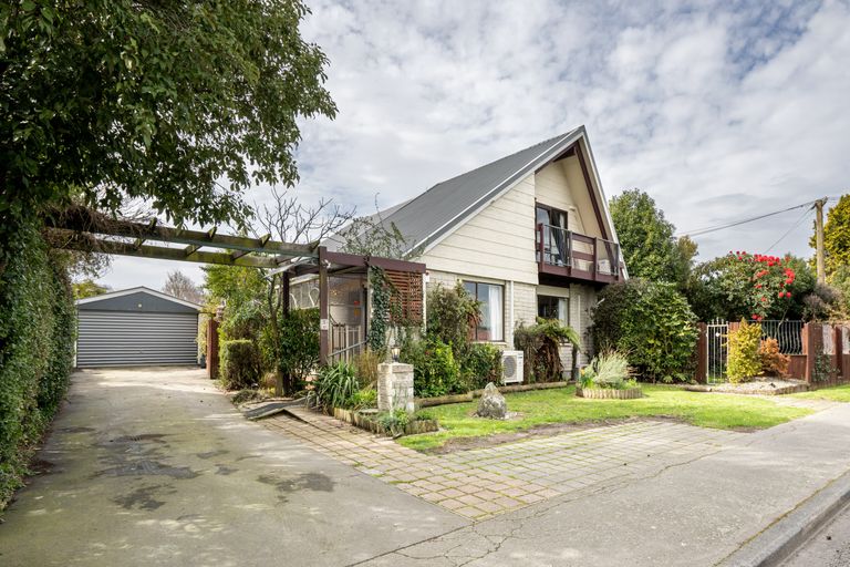 Photo of property in 30 Halswell Junction Road, Halswell, Christchurch, 8025