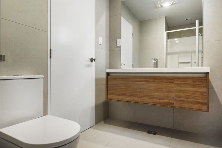 Photo of property in 345 Te Taruna Drive, Wainui, 0932