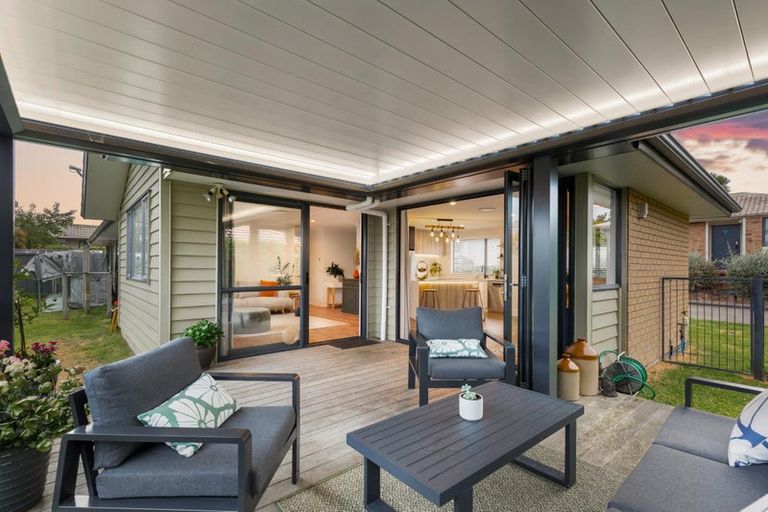 Photo of property in 169k Colwill Road, Massey, Auckland, 0614