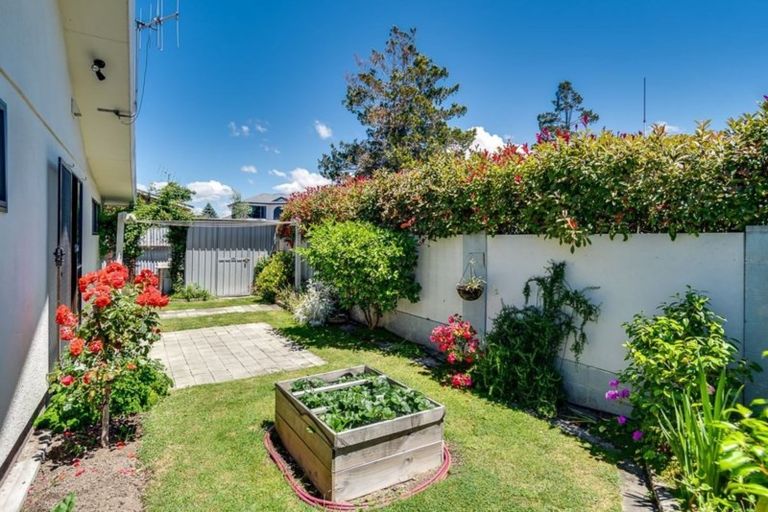 Photo of property in 415a Gloucester Street, Taradale, Napier, 4112