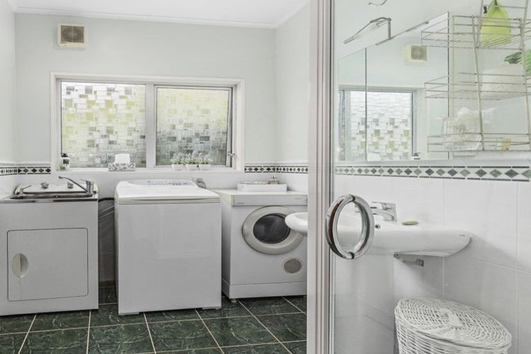 Photo of property in 37 Beauchamp Street, Karori, Wellington, 6012