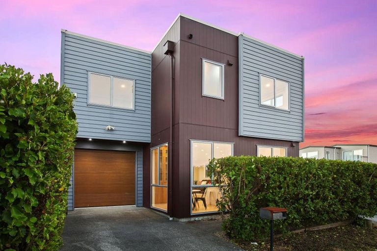 Photo of property in 36 Lockheed Street, Hobsonville, Auckland, 0618