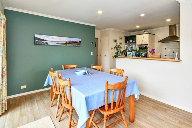 Photo of property in 46 Blackwood Drive, Wattle Downs, Auckland, 2103