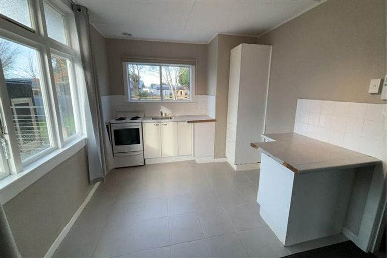 Photo of property in 77 Wallace Street, Grasmere, Invercargill, 9810