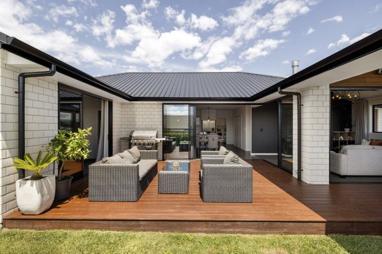 Photo of property in 21 Materawaho Way, Pyes Pa, Tauranga, 3112