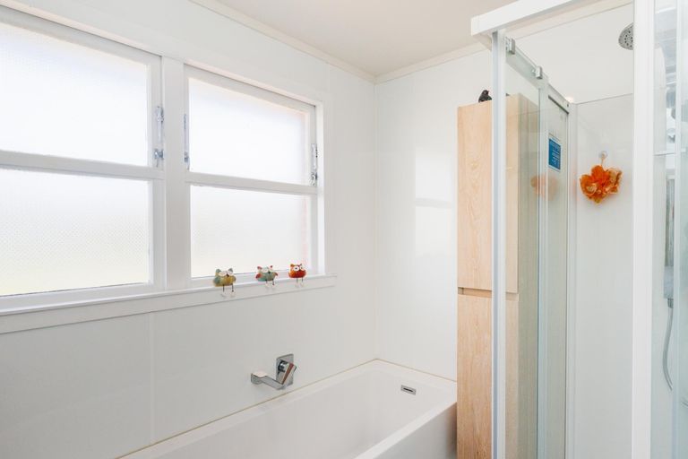 Photo of property in 33 Highbury Avenue, Highbury, Palmerston North, 4412