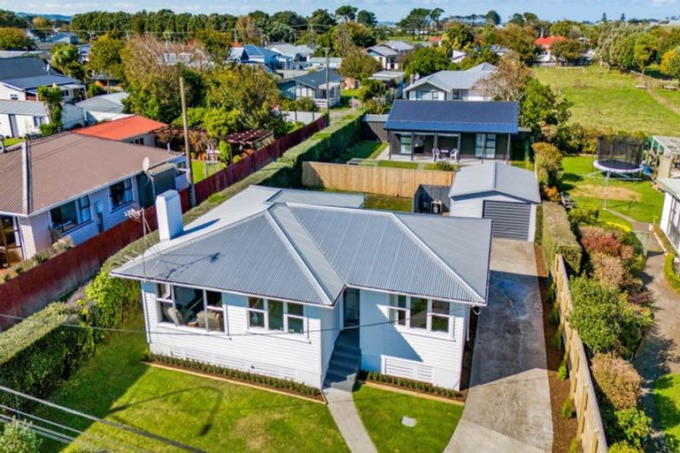 Photo of property in 111 Puriri Street, Hawera, 4610