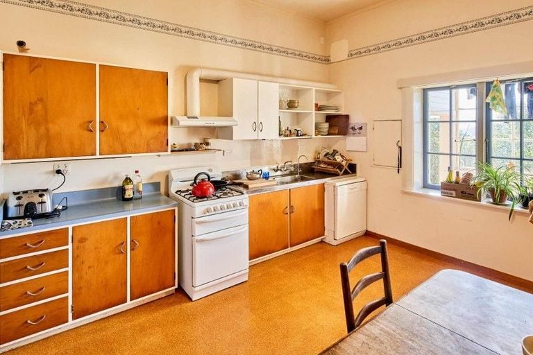 Photo of property in 57 Grafton Road, Roseneath, Wellington, 6011