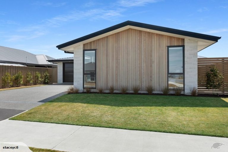 Photo of property in 16 Kemble Drive, Rolleston, 7615