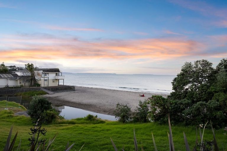 Photo of property in 24 Whitby Crescent, Mairangi Bay, Auckland, 0630