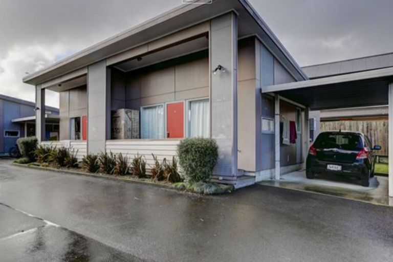 Photo of property in 20u4 Lorne Street, Melville, Hamilton, 3206