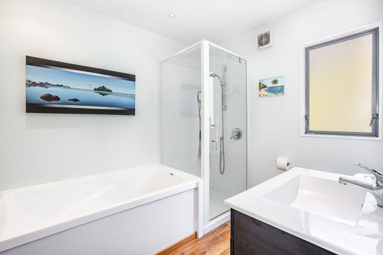 Photo of property in 8 Paremata Drive, Paremata, Porirua, 5024