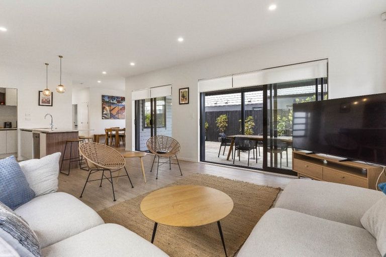 Photo of property in 42 Skua Road, Hobsonville, Auckland, 0616