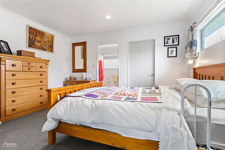 Photo of property in 10 Massey Place, Masterton, 5810