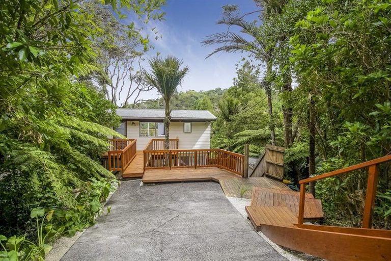 Photo of property in 29 Warner Park Avenue, Laingholm, Auckland, 0604