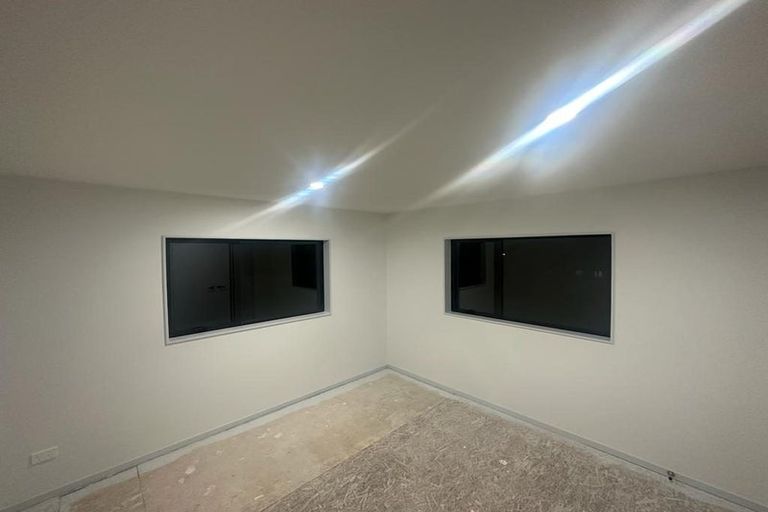 Photo of property in 4 Nagra Lane, Papakura, 2110