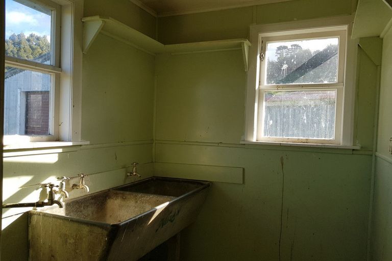 Photo of property in 32 Alfredton Road, Eketahuna, 4900