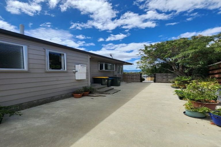 Photo of property in 2 Thimble Lane, Whitby, Porirua, 5024