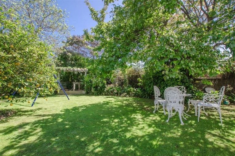 Photo of property in 65 Ngaio Road, Waikanae, 5036