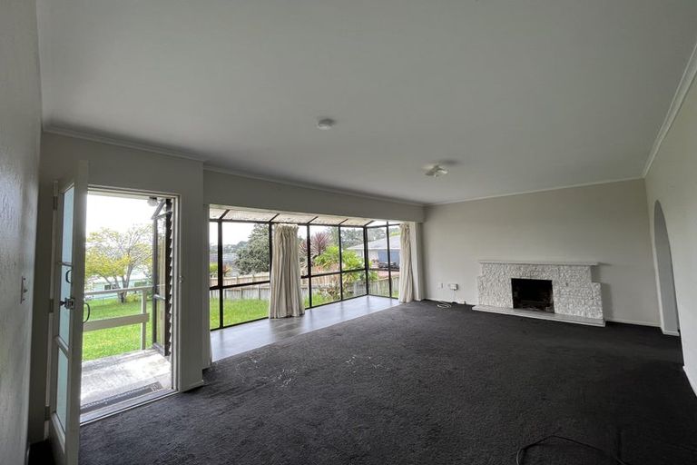 Photo of property in 12 Cutler Street, New Lynn, Auckland, 0600