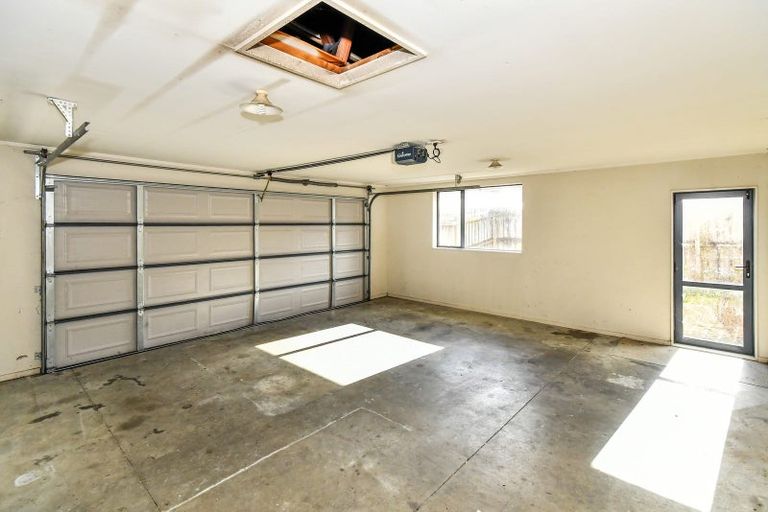 Photo of property in 19 Keri Vista Rise, Papakura, 2110