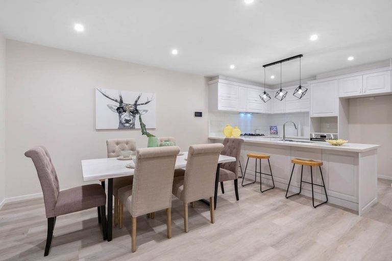 Photo of property in 18 Skua Road, Hobsonville, Auckland, 0616