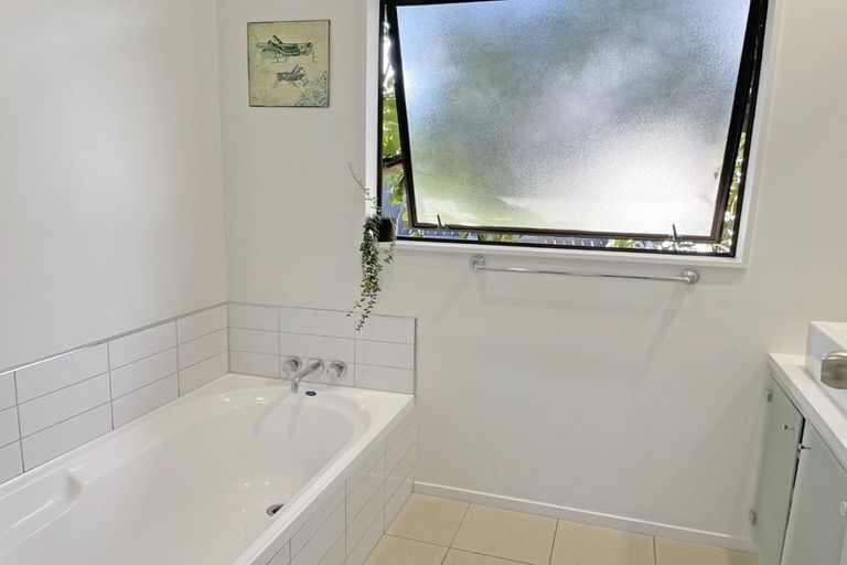 Photo of property in 9 Grant Street, Havelock North, 4130