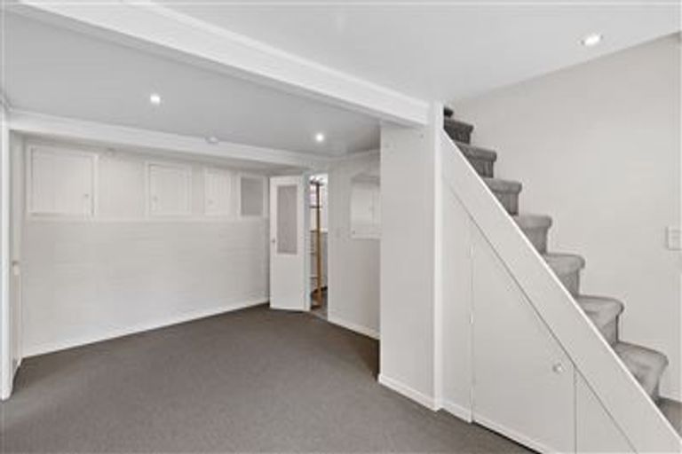 Photo of property in 1/111 Tirimoana Road, Te Atatu South, Auckland, 0602