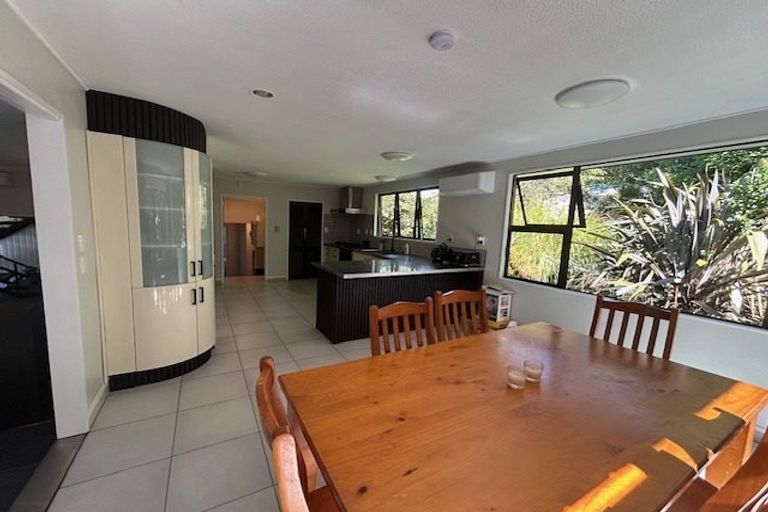 Photo of property in 2 Domain Road, Waipawa, 4210