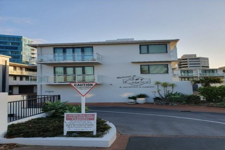 Photo of property in Capri Apartments, 5 The Mall, Mount Maunganui, 3116